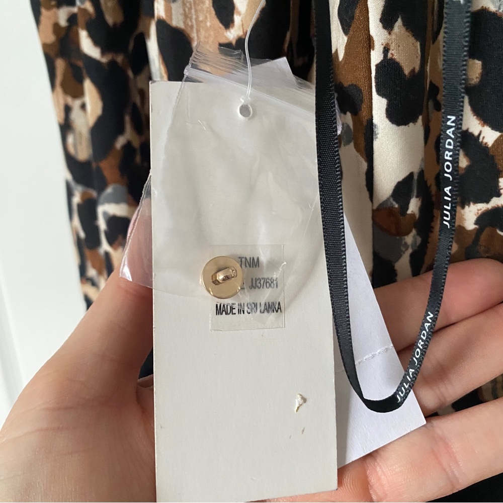 Julia Jordan Leopard Jumpsuit, Size 8, Leopard Pr… - image 8